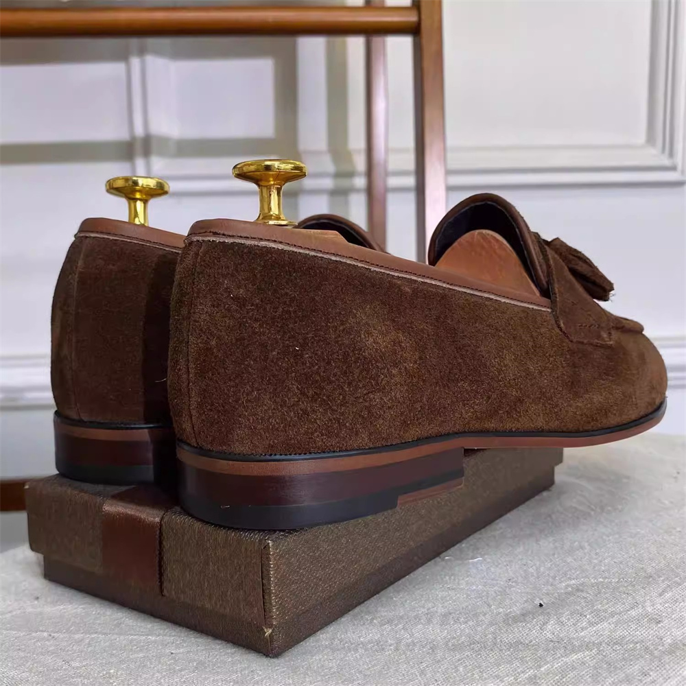 Bruine leren schoenen voor her - Men'S Shoes Hush Puppies recensie en prijs