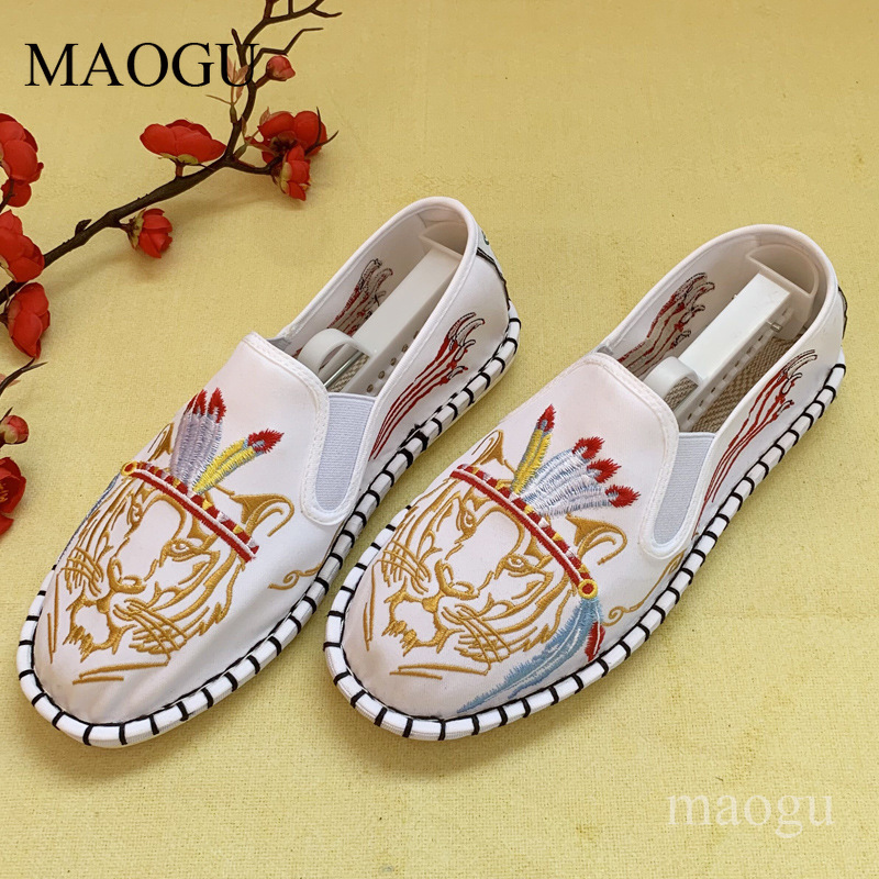 Unisex Chinese stijl borduurwe - Men Shoes Loafers recensie en prijs